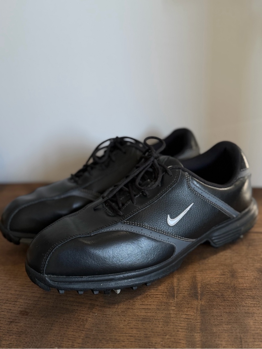 Nike Men’s Golf Shoes Black & Grey Soft Spikes – Size 8